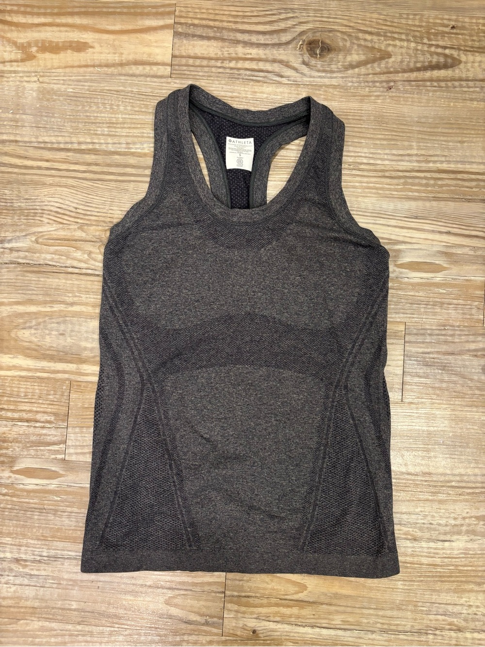 MOVING SALE: Athleta Momentum Racerback Tank